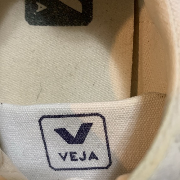 Anthropologie Veja Esplar SE White and Green Sneakers - Picture 8 of 16